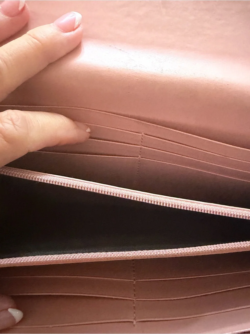 Gucci Pink Blush GG Embossed Leather Wallet with Gold Cat Head
